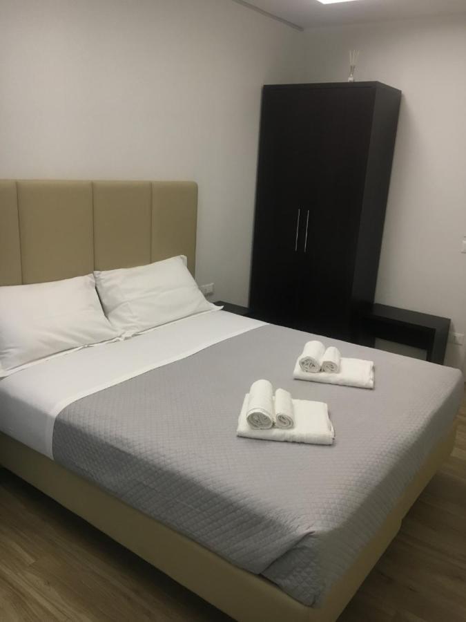 Hotel Saxon Римини Екстериор снимка